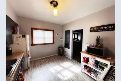 107 N Hartford Avenue, Youngstown, OH 44509 - Photo 3