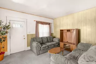 71 Elm St, Struthers, OH 44471 - Photo 11