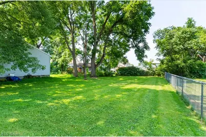 71 Elm Street, Struthers, OH 44471 - Photo 7