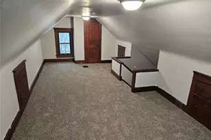 1098 Big Falls Ave, Akron, OH 44310 - Photo 9