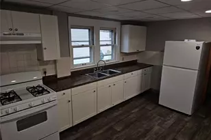 1098 Big Falls Ave, Akron, OH 44310 - Photo 3