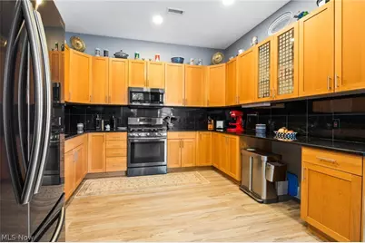 12701 Larchmere Boulevard #2A, Loveland, OH 44120 - Photo 5