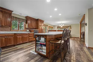 580 Terra Verde Ave, Columbiana, OH 44408 - Photo 3