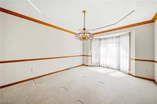 2898 Oakwood Dr, Willoughby Hills, OH 44094 - Photo 15