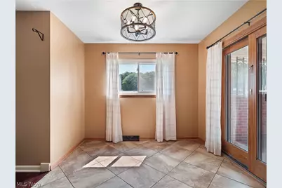 4402 Valleyside Road, Loveland, OH 44135 - Photo 13