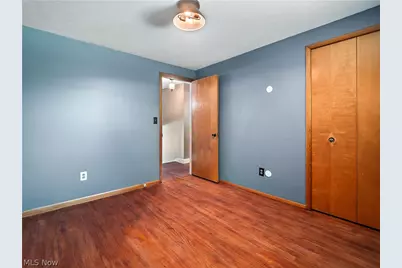 4402 Valleyside Road, Loveland, OH 44135 - Photo 15