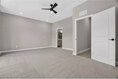 469 Harbor Lane, Lorain, OH 44052 - Photo 29