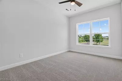 469 Harbor Lane, Lorain, OH 44052 - Photo 23
