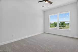 469 Harbor Ln, Lorain, OH 44052 - Photo 23
