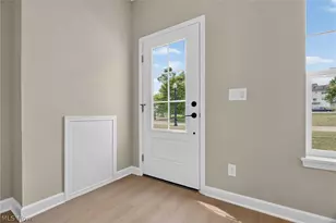 469 Harbor Ln, Lorain, OH 44052 - Photo 17