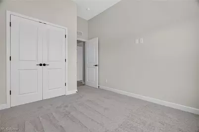 469 Harbor Lane, Lorain, OH 44052 - Photo 19
