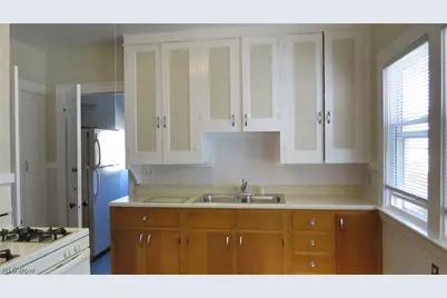 13314 Merl Avenue, Oakwood, OH 44107 - Photo 9