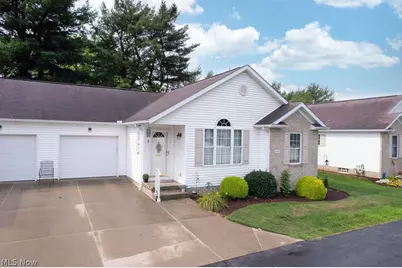 142 Carly Court, Hartville, OH 44632 - Photo 3