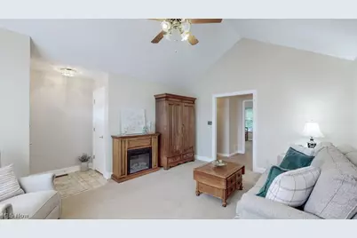 142 Carly Court, Hartville, OH 44632 - Photo 15