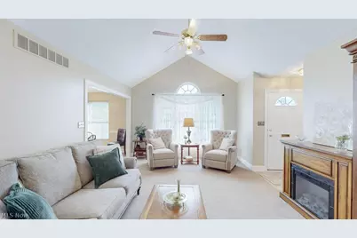 142 Carly Court, Hartville, OH 44632 - Photo 5