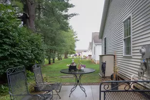 142 Carly Ct, Hartville, OH 44632 - Photo 27