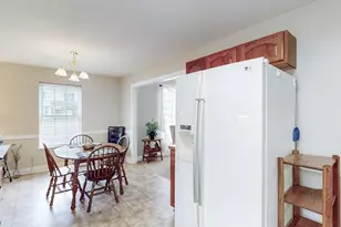142 Carly Ct, Hartville, OH 44632 - Photo 9