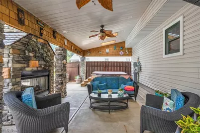 9133 Brian Street, North Ridgeville, OH 44039 - Photo 9