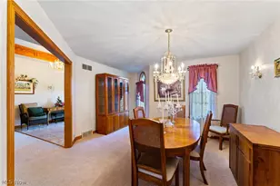 5201 S Saratoga Ave, Austintown, OH 44515 - Photo 9