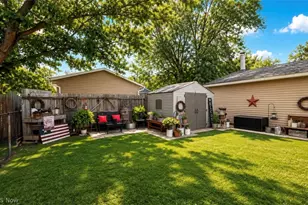 905 West Dr, Sheffield Lake, OH 44054 - Photo 25