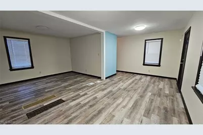 2055 S Main Street, Akron, OH 44301 - Photo 5