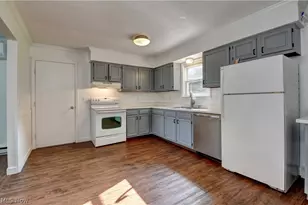 403 Engadine Ct SW, Sugarcreek, OH 44681 - Photo 5