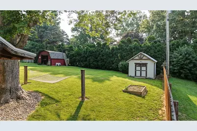 403 Engadine Court SW, Sugarcreek, OH 44681 - Photo 15