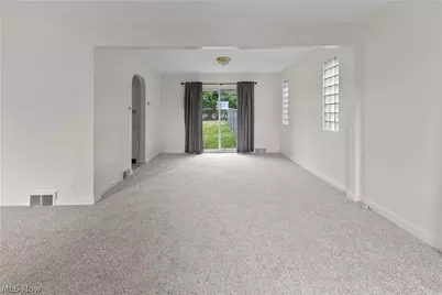 3821 Lindberg Way, Weirton, WV 26062 - Photo 7