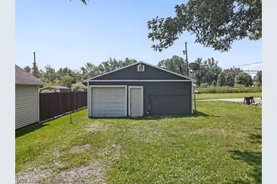 631 W Oregon Avenue, Sebring, OH 44672 - Photo 41