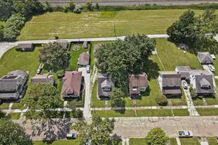 631 W Oregon Ave, Sebring, OH 44672 - Photo 37