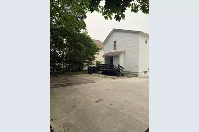 240 E Miller Avenue, Akron, OH 44301 - Photo 27