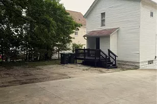 240 E Miller Ave, Akron, OH 44301 - Photo 27