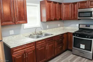 240 E Miller Ave, Akron, OH 44301 - Photo 11