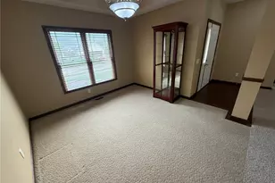 485 Gasser Cir SE, New Philadelphia, OH 44663 - Photo 7