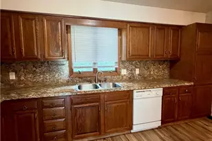 6218 Island Dr NW, Canton, OH 44718 - Photo 9