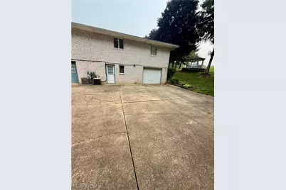 6218 Island Drive NW, Canton, OH 44718 - Photo 35
