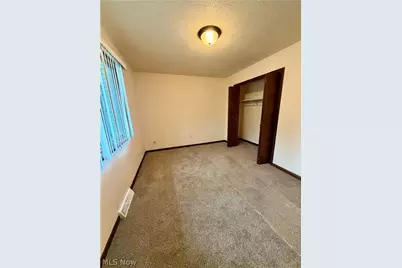 6218 Island Drive NW, Canton, OH 44718 - Photo 13