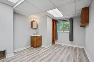 508 Loomis Ave, Cuyahoga Falls, OH 44221 - Photo 15