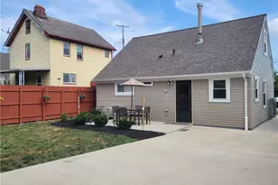 12509 Hirst Ave, Loveland, OH 44135 - Photo 5