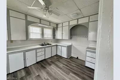 1349 E Main Street, Coshocton, OH 43812 - Photo 9