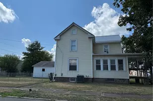 1349 E Main St, Coshocton, OH 43812 - Photo 3