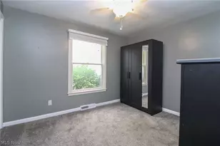 2985 Heatherbrae Dr, Youngstown, OH 44514 - Photo 15