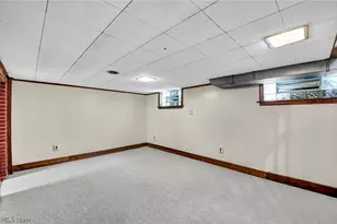 127 Lafayette St, Elyria, OH 44035 - Photo 31