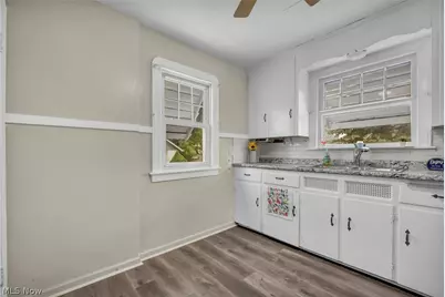 127 Lafayette Street, Elyria, OH 44035 - Photo 7