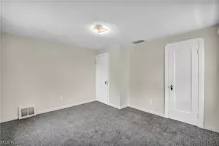 127 Lafayette St, Elyria, OH 44035 - Photo 23