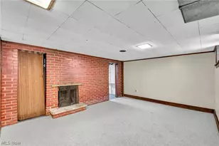 127 Lafayette St, Elyria, OH 44035 - Photo 29