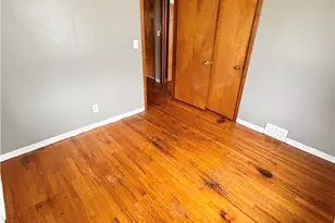1408 E Boston Ave, Youngstown, OH 44502 - Photo 7