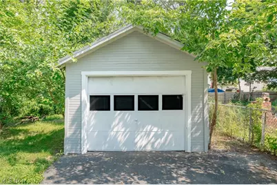 757 Baird Street, Akron, OH 44306 - Photo 33