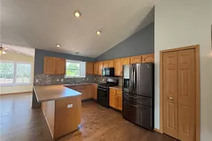 5788 W Breezeway Dr, North Ridgeville, OH 44039 - Photo 5