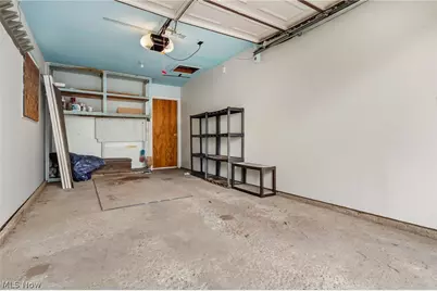 2446 Regentview Street NE, Canton, OH 44705 - Photo 23